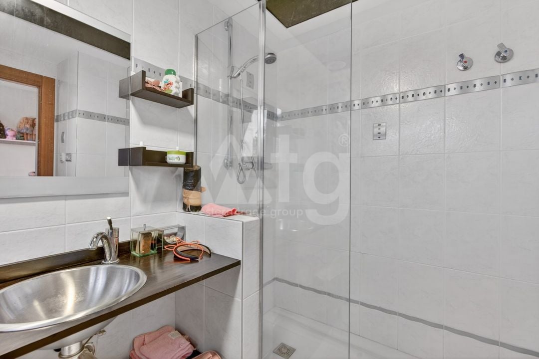 Villa de 5 habitaciones en Elche - CBE131407 - Foto - 26