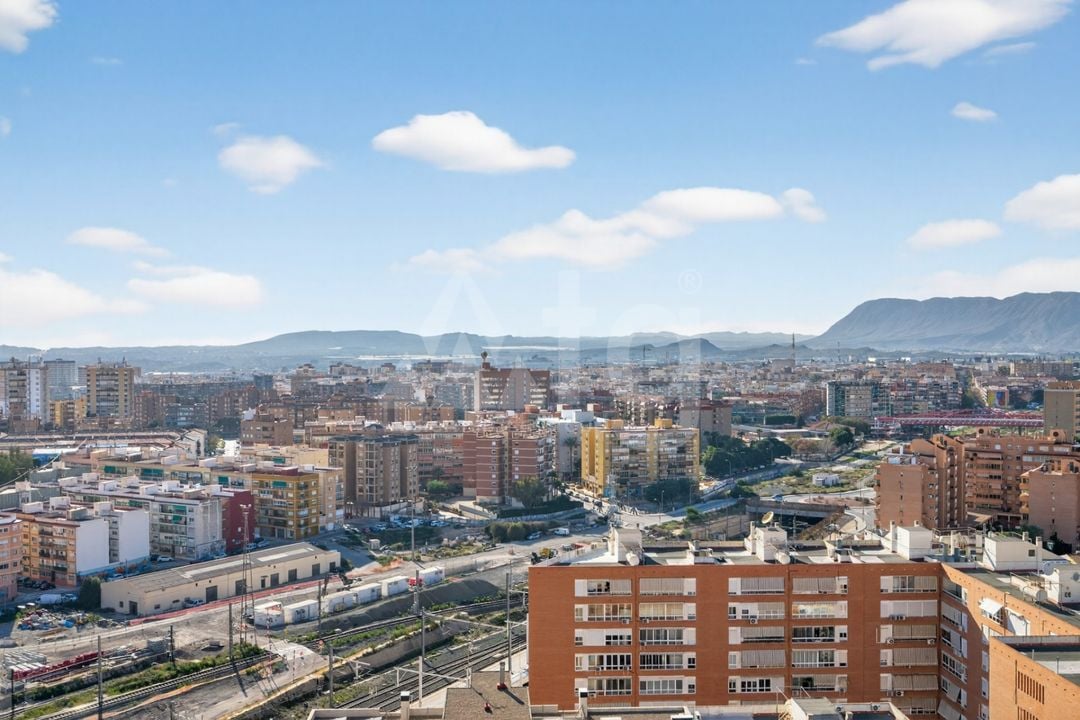 3 bedroom Apartment in Alicante - CBE131408 - Photo - 1