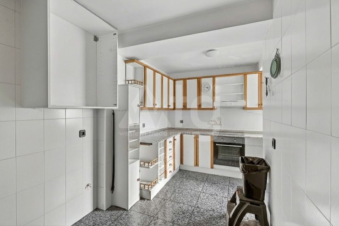 3 bedroom Apartment in Alicante - CBE131408 - Photo - 3
