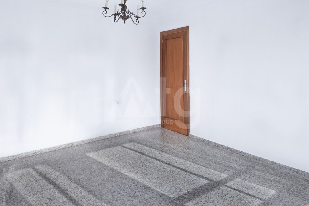 Appartement de 3 chambres à Alicante - CBE131414 - Photo - 13
