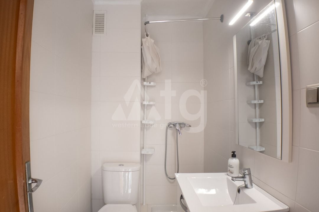 Appartement de 3 chambres à Alicante - CBE131414 - Photo - 15