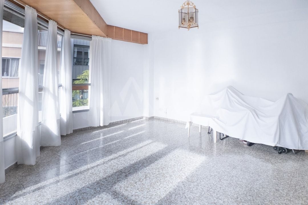 Appartement de 3 chambres à Alicante - CBE131414 - Photo - 10
