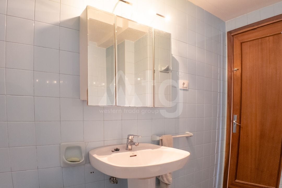 Appartement de 3 chambres à Alicante - CBE131414 - Photo - 17