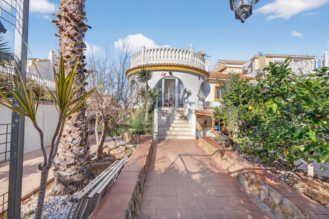 6 bedroom Villa in Gran Alacant - CBE131418 - Photo - 2