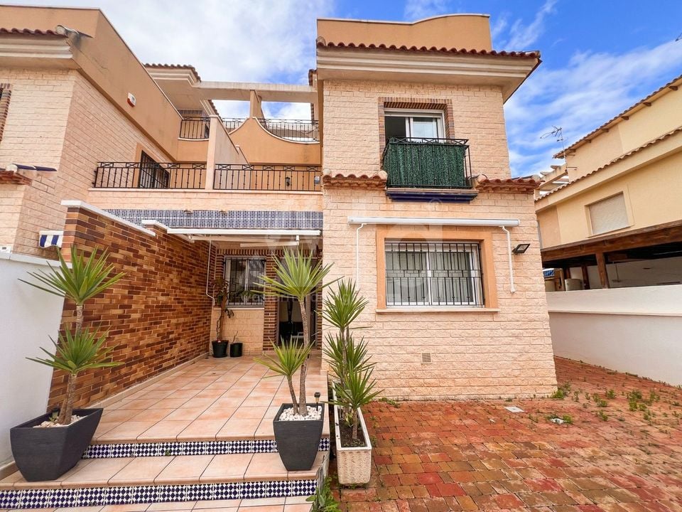 3 bedroom Townhouse in Pilar de la Horadada - SV131740 - Photo - 2