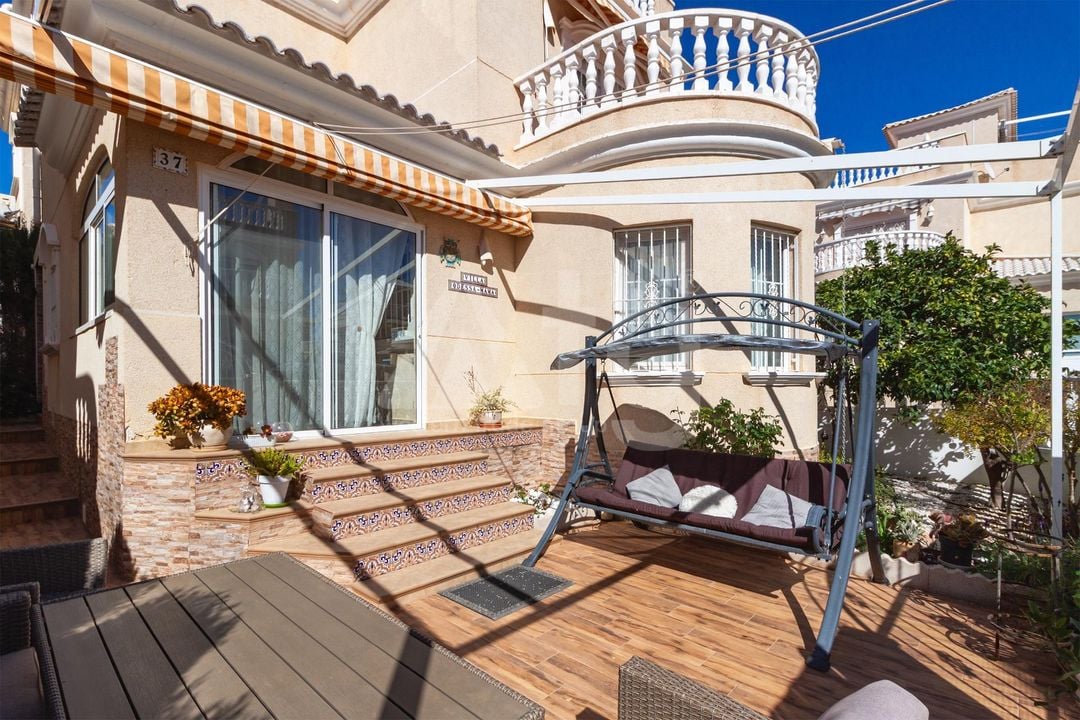 4 bedroom Villa in Orihuela Costa - SV131744 - Photo - 1
