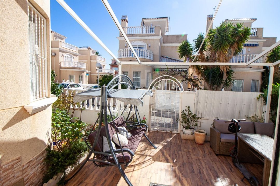 4 bedroom Villa in Orihuela Costa - SV131744 - Photo - 3
