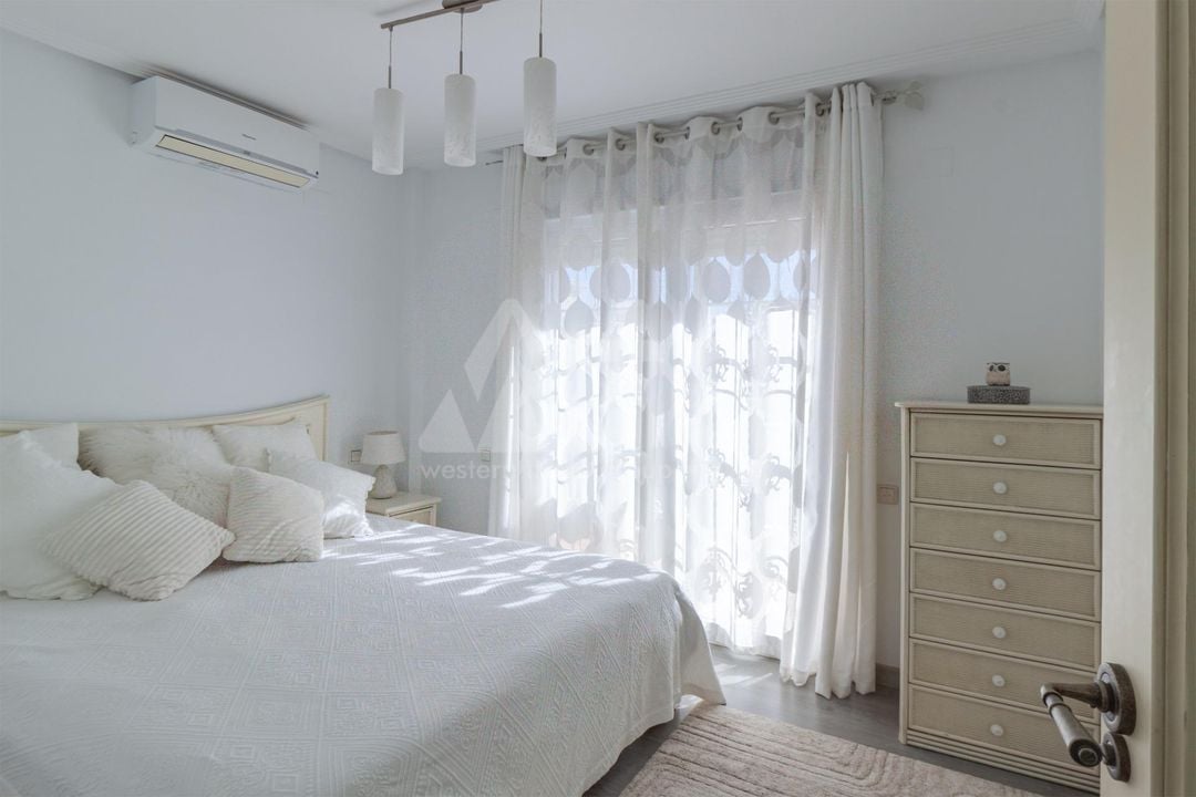 4 bedroom Villa in Orihuela Costa - SV131744 - Photo - 14