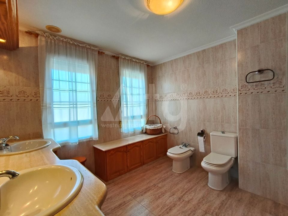 Vilă cu 5 dormitoare în La Romana - ASP131763 - Imagini - 14