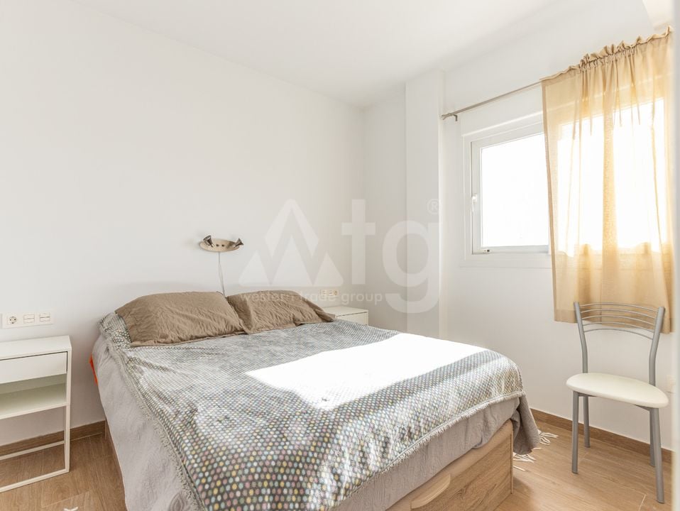 2 bedroom Apartment in Torrevieja - LEA131826 - Photo - 11
