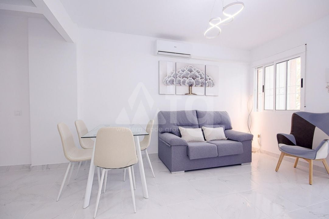 2 bedroom Apartment in Torrevieja - HRE131861 - Photo - 4