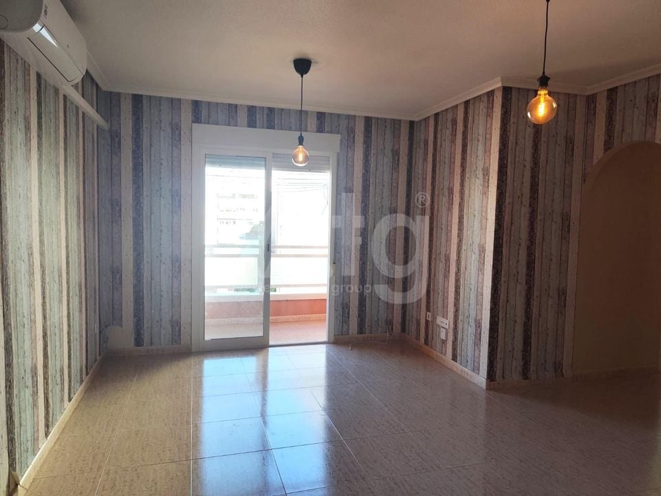 Appartement de 2 chambres à Torrevieja - HRE140914 - Photo - 2