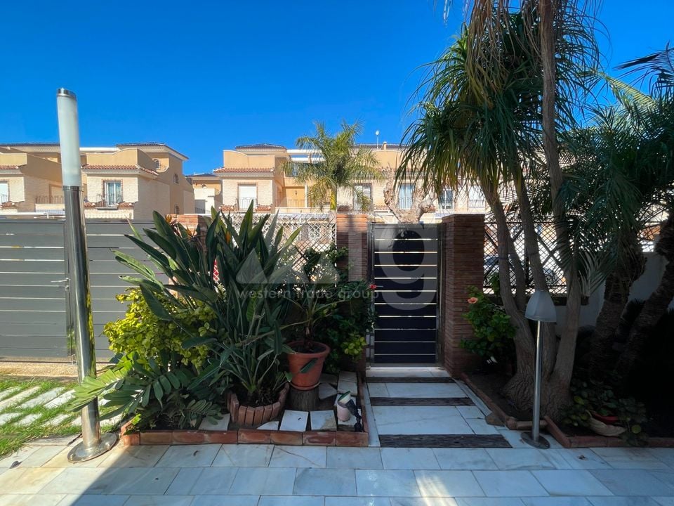 4 bedroom Townhouse in Torre de la Horadada - SLN131935 - Photo - 27
