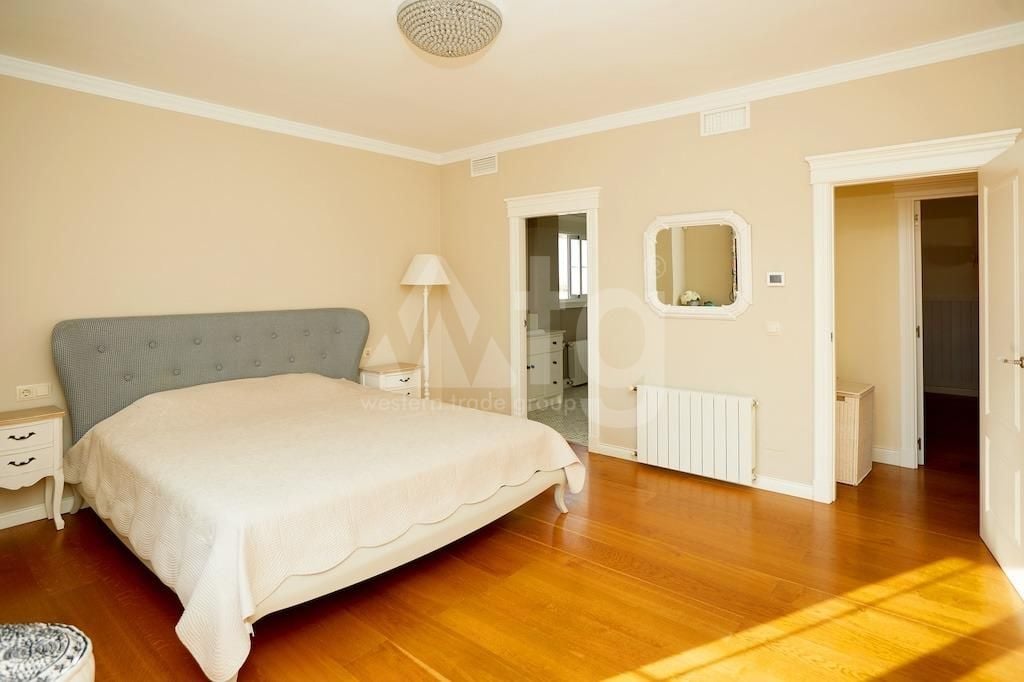 5 bedroom Villa in Rojales - CRR132018 - Photo - 17