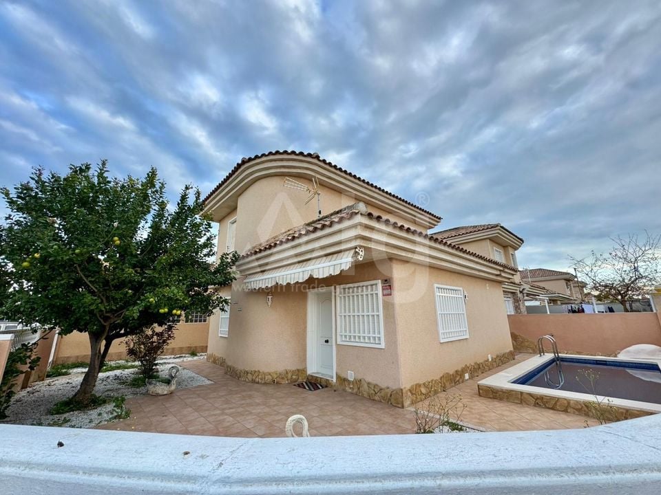 3 bedroom Villa in Torrevieja - CRR132022 - Photo - 1