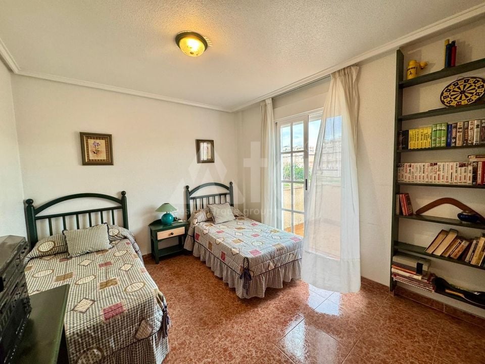 3 bedroom Villa in Torrevieja - CRR132022 - Photo - 15