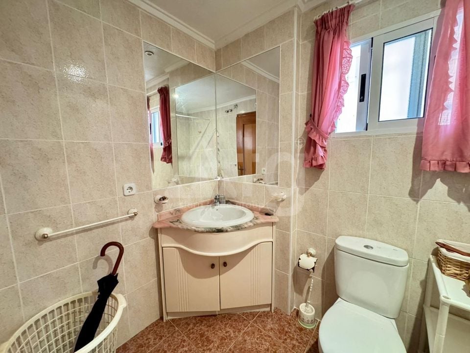 3 bedroom Villa in Torrevieja - CRR132022 - Photo - 18