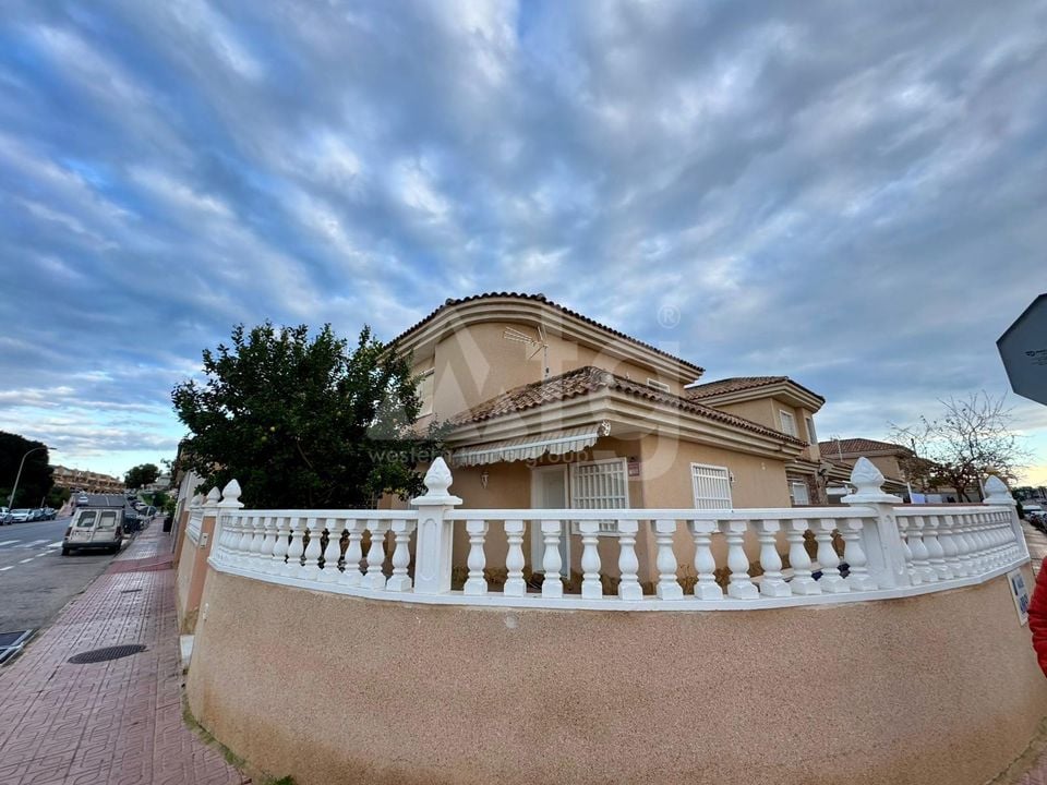 3 bedroom Villa in Torrevieja - CRR132022 - Photo - 27