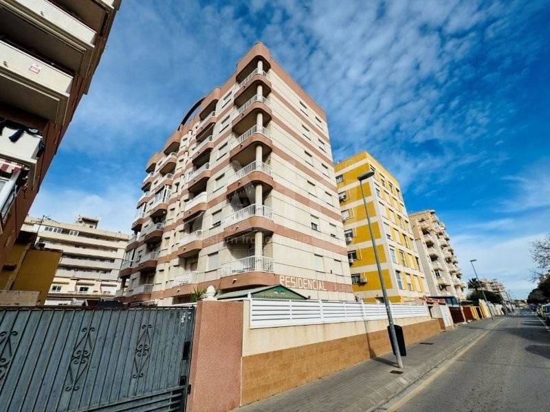 2 bedroom Apartment in Torrevieja - SMPN132049 - Photo - 1