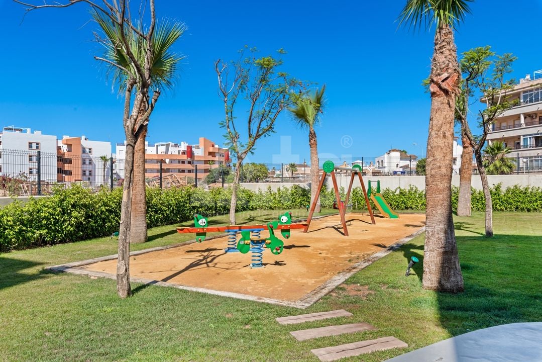 Appartement de 3 chambres à Playa Flamenca - CBB132076 - Photo - 32