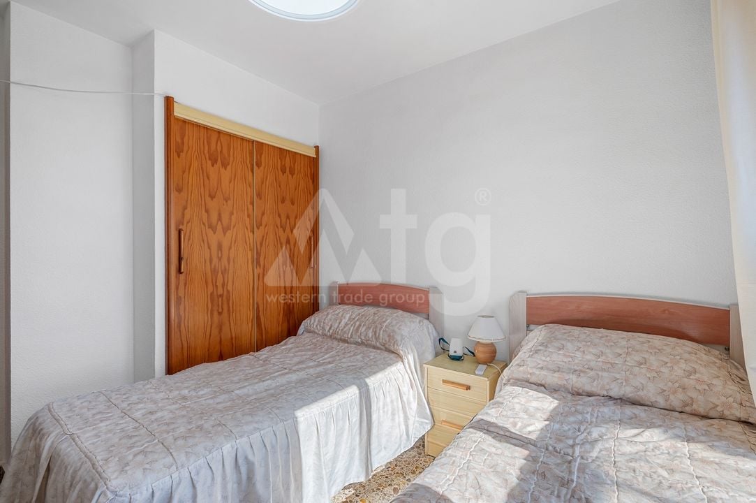 3 bedroom Apartment in Arenales del Sol - CBB132077 - Photo - 11