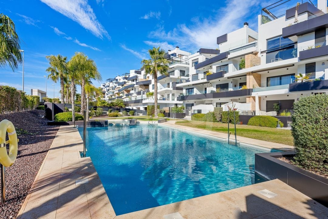 3 bedroom Penthouse in Villamartin - CBB132081 - Photo - 38