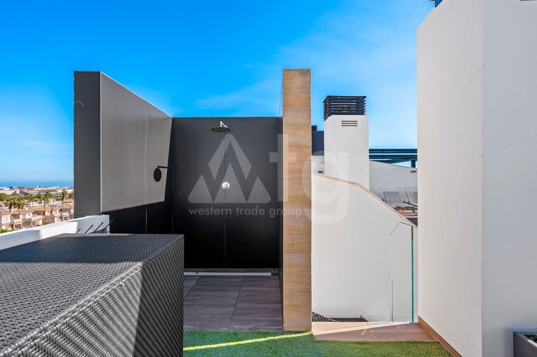 3 bedroom Penthouse in Villamartin - CBB132081 - Photo - 32
