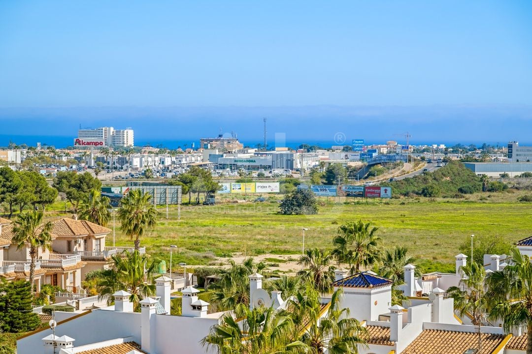3 bedroom Penthouse in Villamartin - CBB132081 - Photo - 43