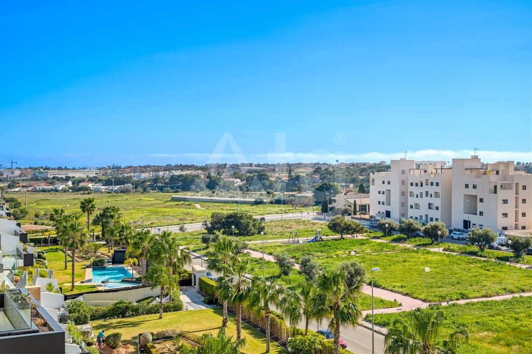 3 bedroom Penthouse in Villamartin - CBB132081 - Photo - 44