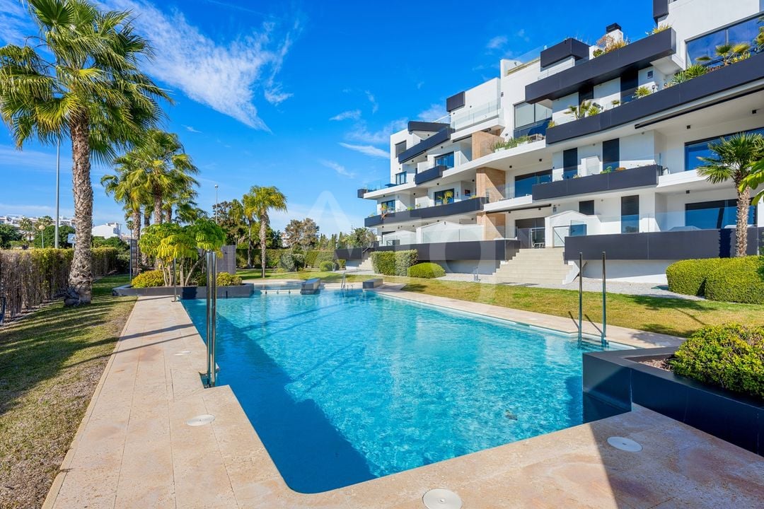 3 bedroom Penthouse in Villamartin - CBB132081 - Photo - 2