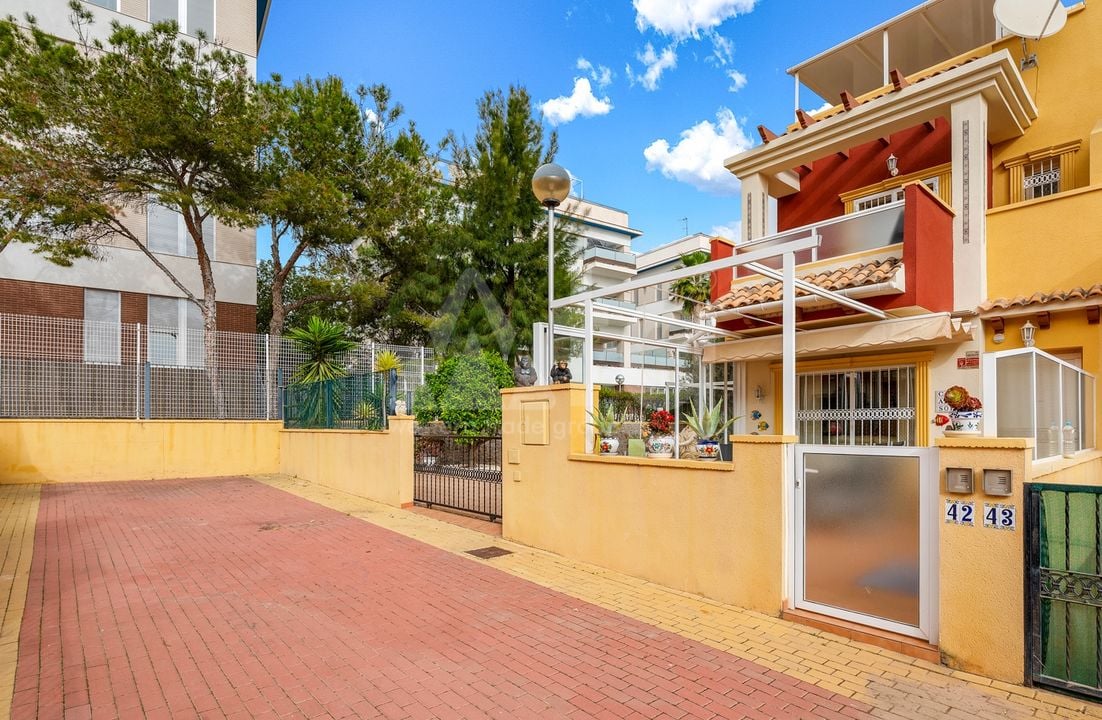 Townhouse de 3 chambres à Villamartin - CBB132084 - Photo - 30