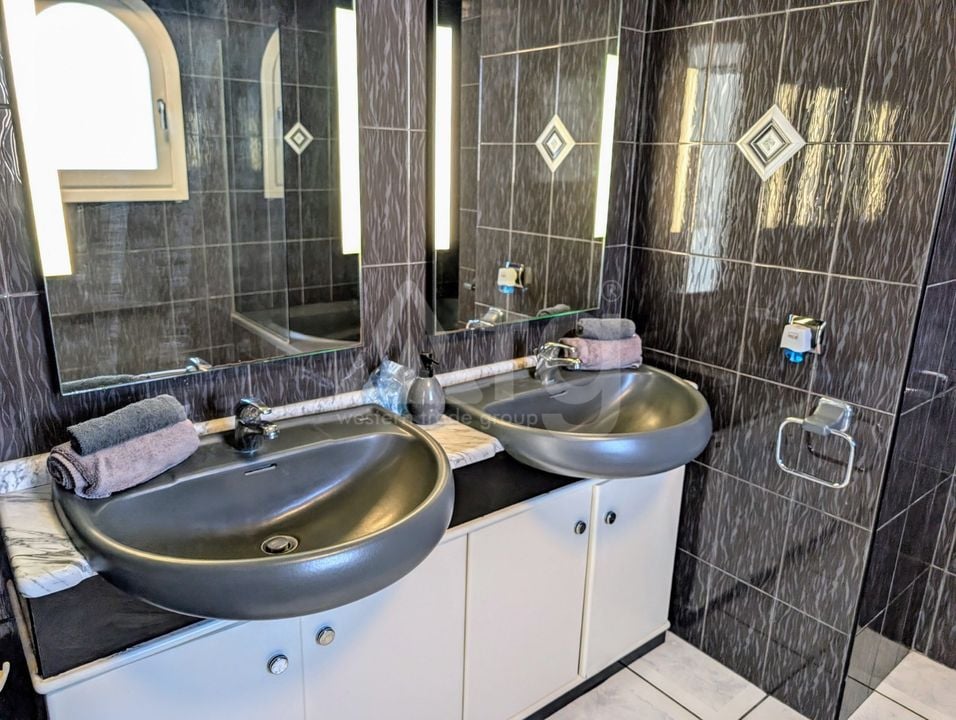 3 bedroom Villa in Moraira - CBP132119 - Photo - 26