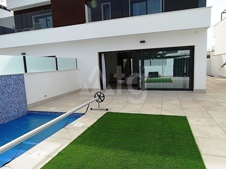 Villa de 3 habitaciones en Pilar de la Horadada - MG33185 - Foto - 1