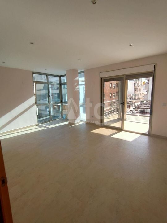 3 bedroom Apartment in Torrevieja - CT132287 - Photo - 3
