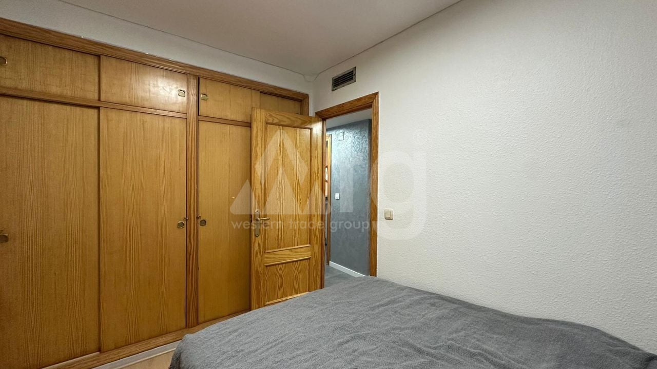 Appartement de 3 chambres à Torrevieja - AG151666 - Photo - 12