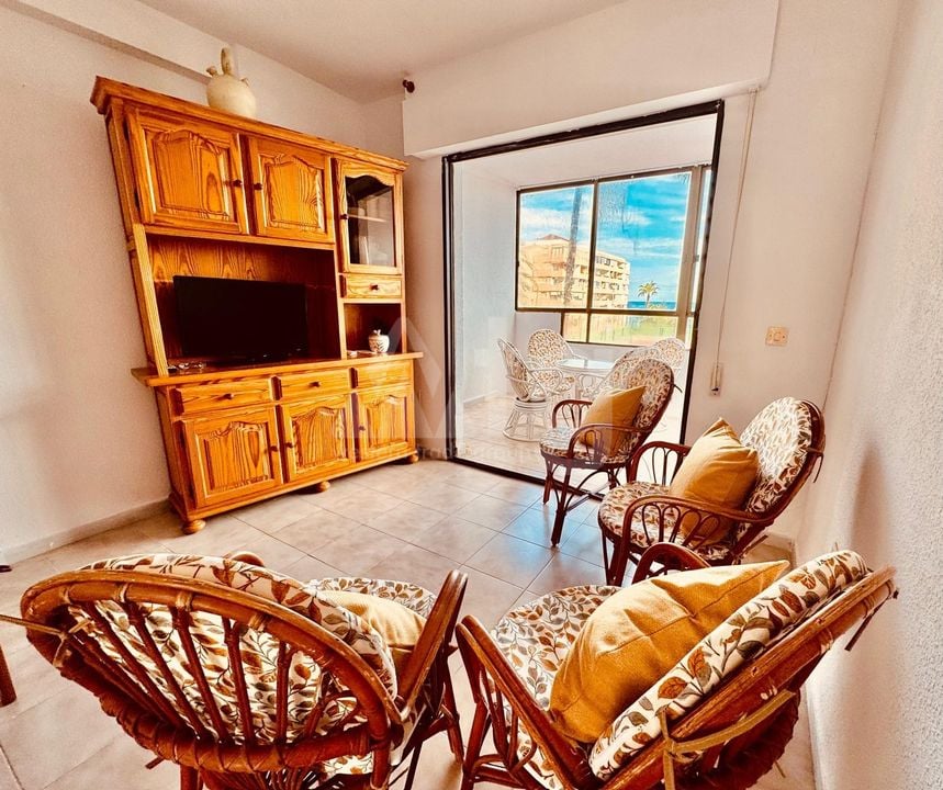 3 bedroom Apartment in Torrevieja - CT132299 - Photo - 3