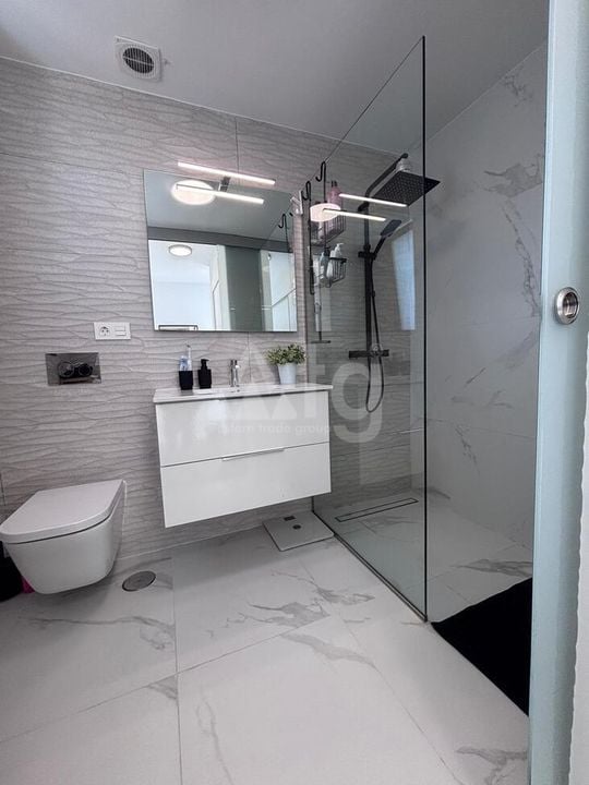 Vilă cu 5 dormitoare în Villamartin - SLS132388 - Imagini - 26