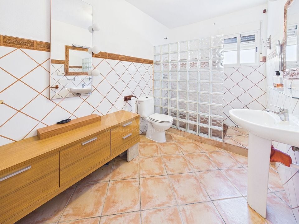 3 bedroom Villa in Albatera - OKW132452 - Photo - 22