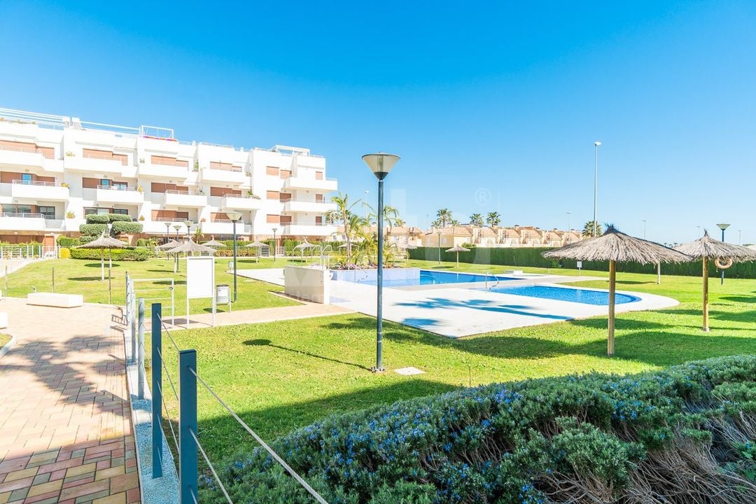 2 bedroom Apartment in Orihuela Costa - IMO160990 - Photo - 28