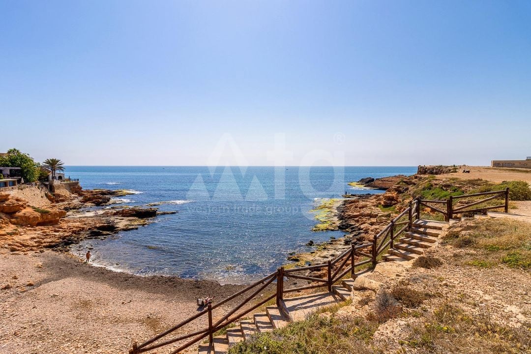 2 bedroom Apartment in Torrevieja - HRE140916 - Photo - 33