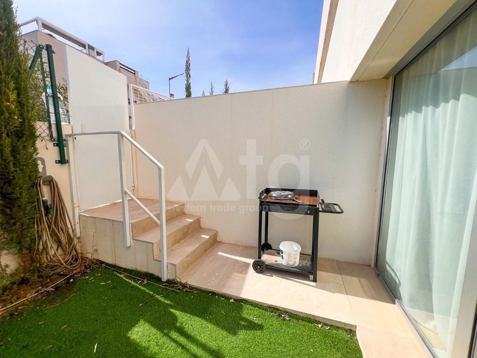 2 Schlafzimmer Appartement in Torrevieja - SV132759 - Foto - 21