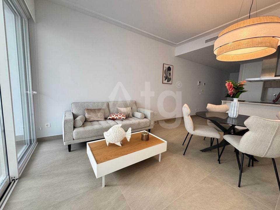 2 bedroom Apartment in Torrevieja - LR133575 - Photo - 3