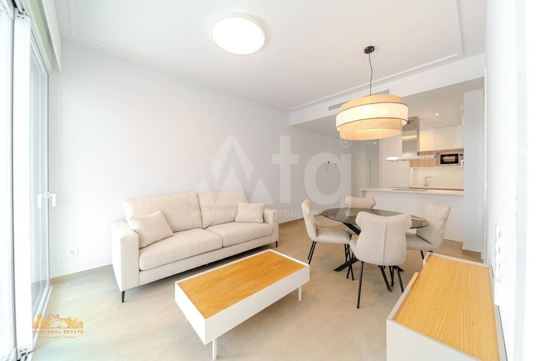 2 bedroom Apartment in Torrevieja - LR133575 - Photo - 4