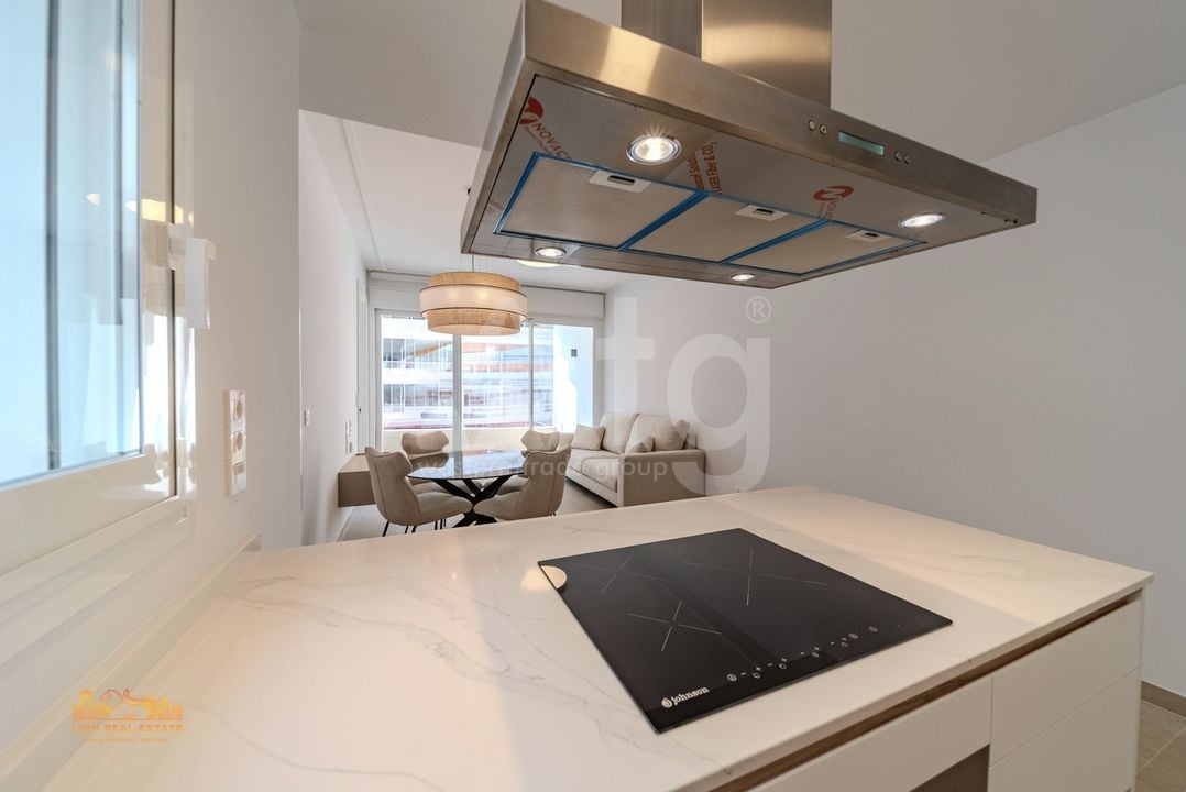 2 bedroom Apartment in Torrevieja - LR133575 - Photo - 12