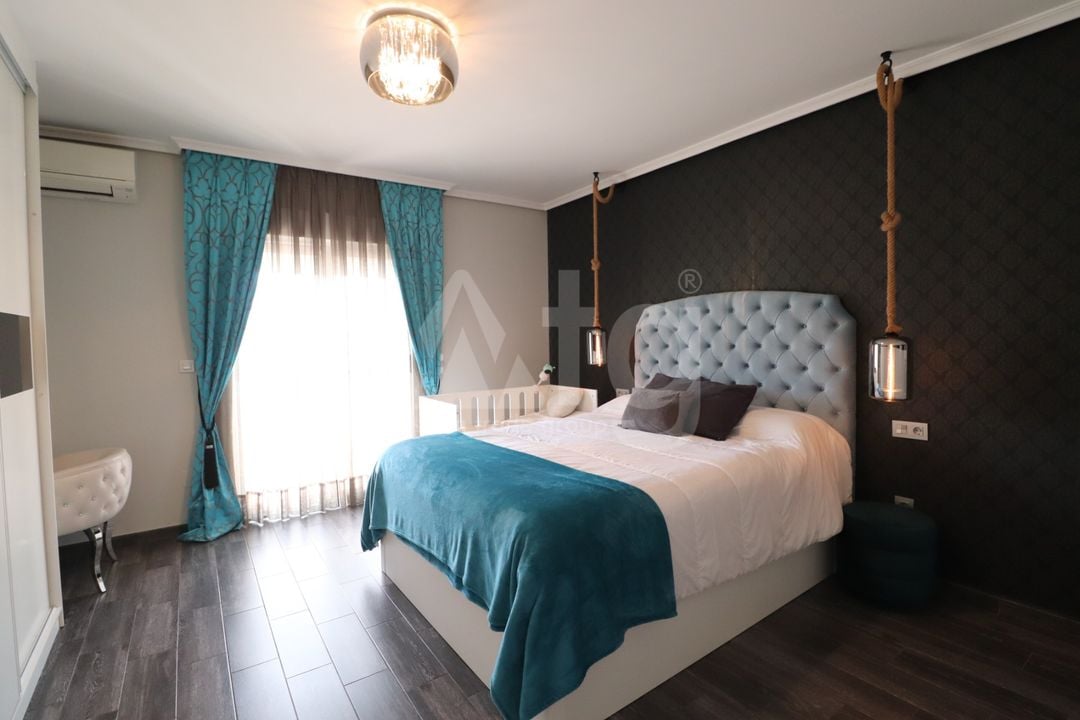 3 bedroom Townhouse in Redován - VRE133640 - Photo - 17