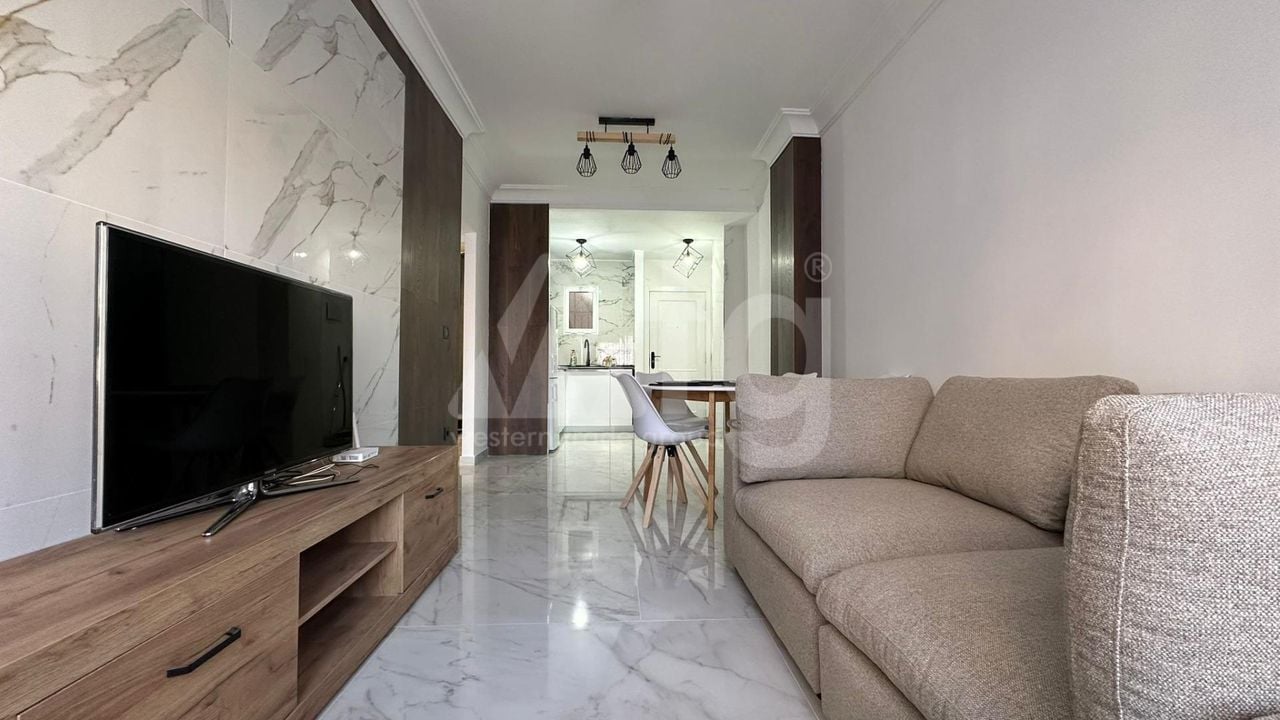 2 bedroom Apartment in Torrevieja - CT133697 - Photo - 1