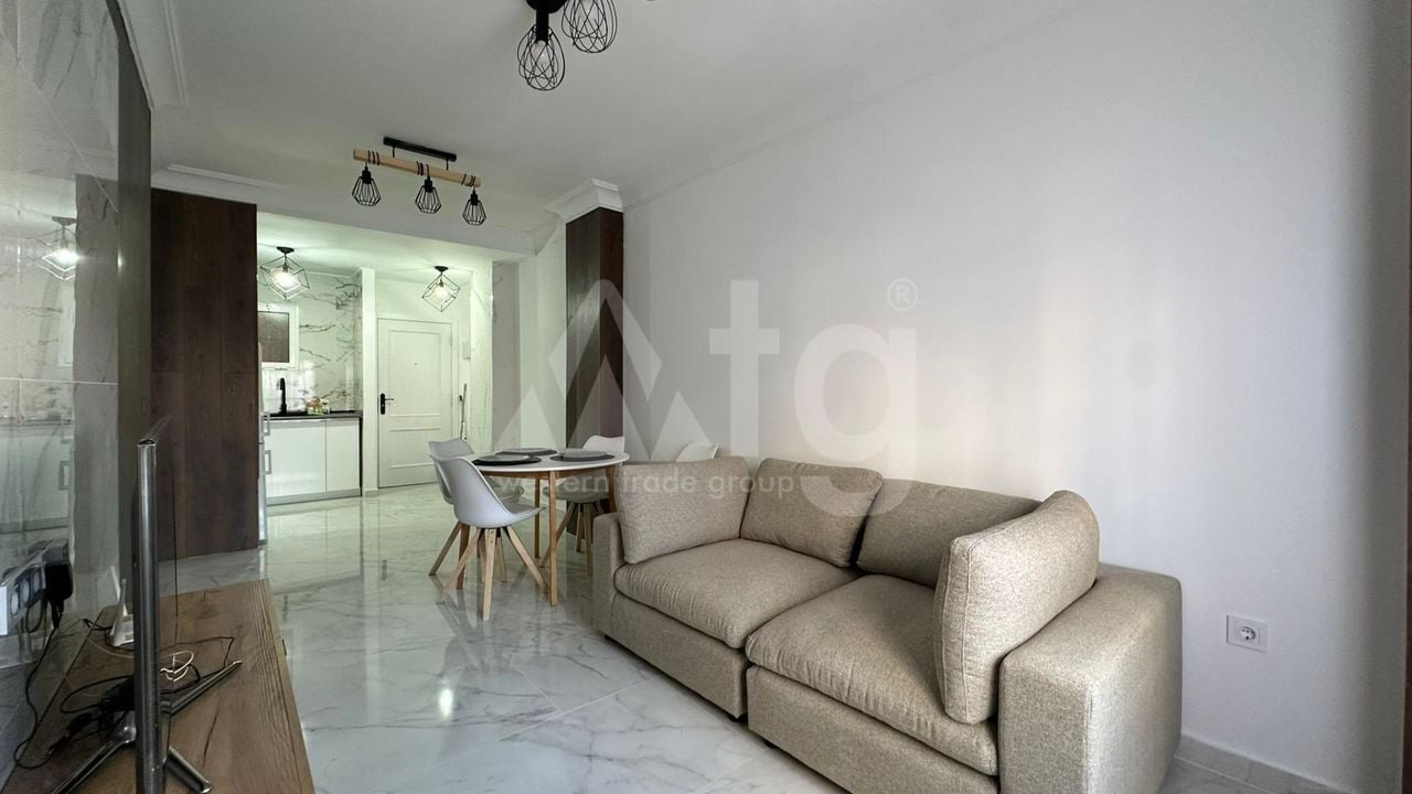 2 bedroom Apartment in Torrevieja - CT133697 - Photo - 2