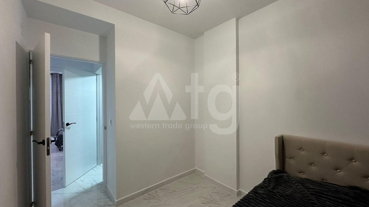 2 bedroom Apartment in Torrevieja - CT133697 - Photo - 10