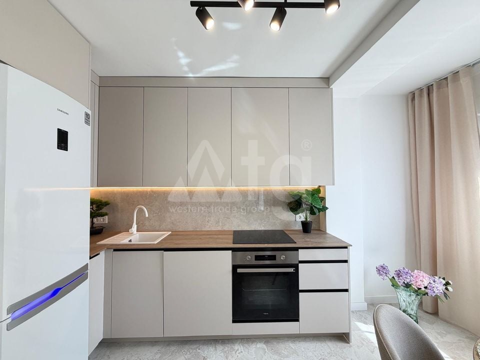 3 bedroom Penthouse in Torrevieja - CT133698 - Photo - 9