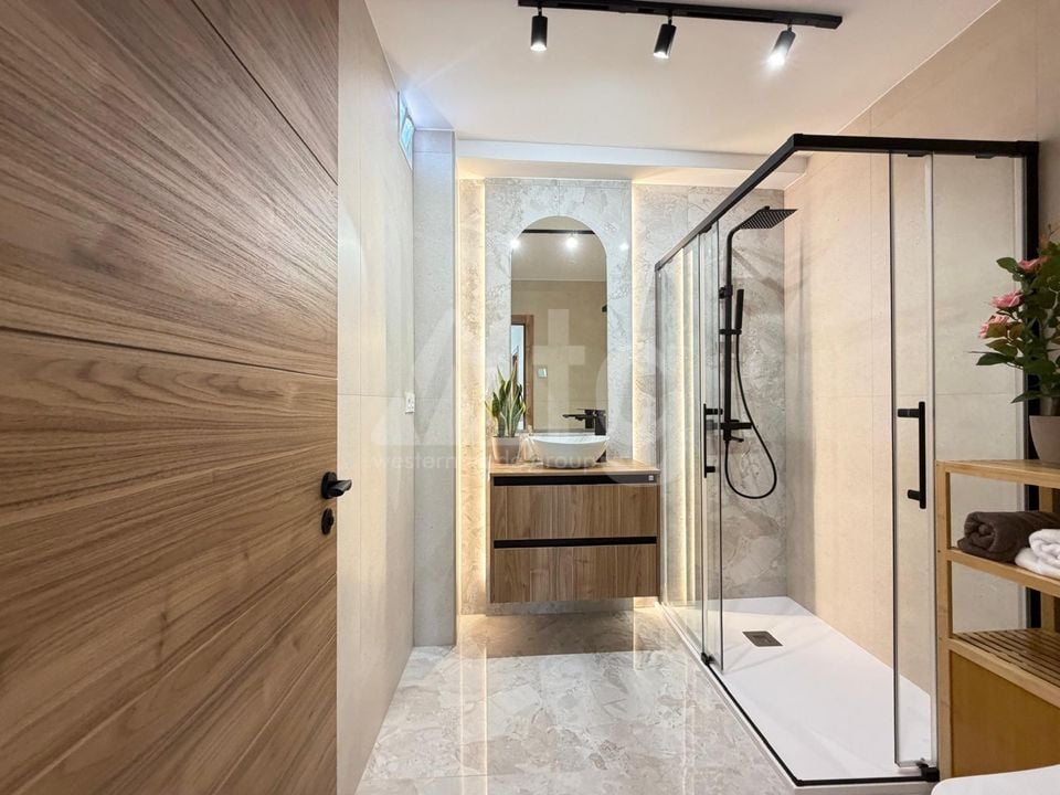 3 bedroom Penthouse in Torrevieja - CT133698 - Photo - 33